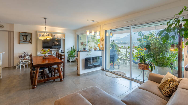 Comparet immobilier 51218177b - Attribut alt par défaut.