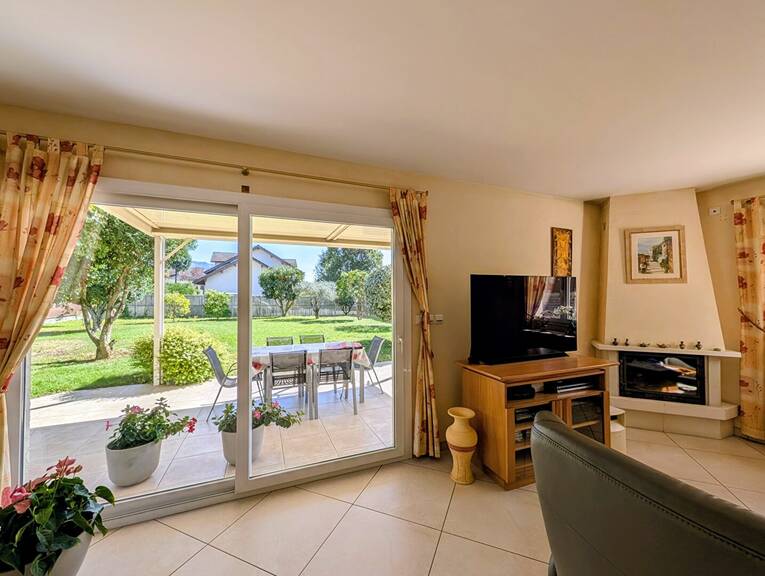 Comparet immobilier 55833468b - Attribut alt par défaut.