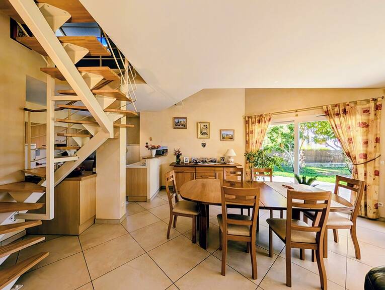 Comparet immobilier 55833468f - Attribut alt par défaut.