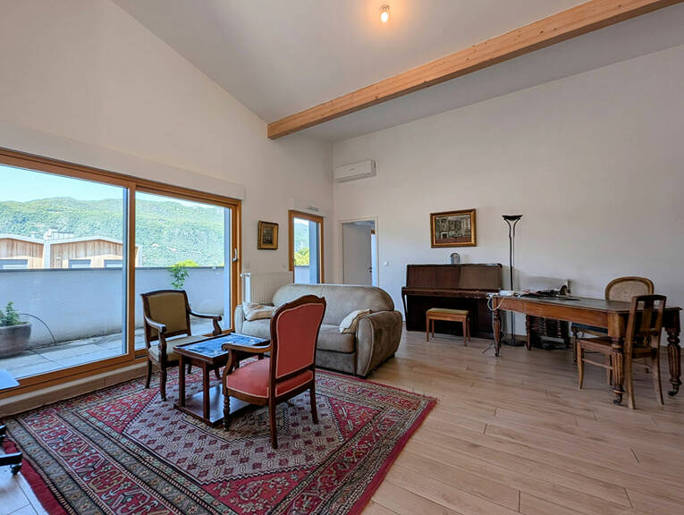 Comparet immobilier 57541533d - Attribut alt par défaut.