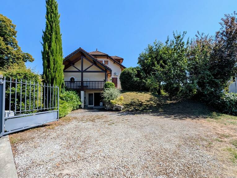 Comparet immobilier 58846499b - Attribut alt par défaut.