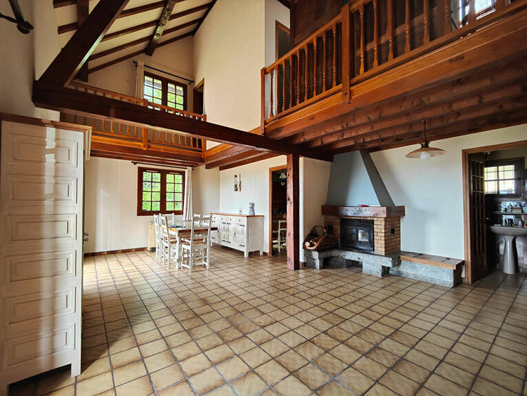 Comparet immobilier 60279193c - Attribut alt par défaut.