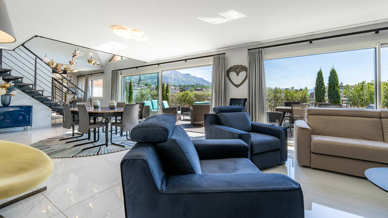 Comparet immobilier 53986870b - Attribut alt par défaut.