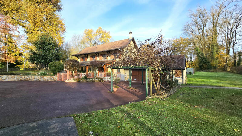 Comparet immobilier 57373425d - Attribut alt par défaut.