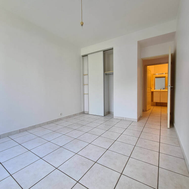 Comparet immobilier 60911804d - Attribut alt par défaut.