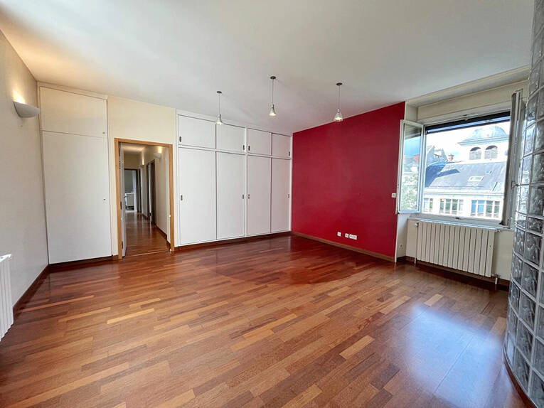 Comparet immobilier 61337908b - Attribut alt par défaut.