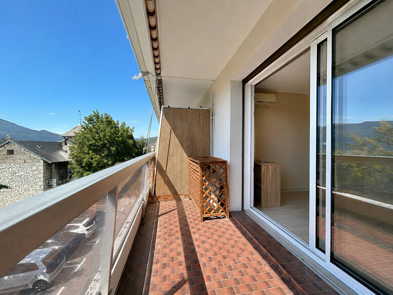 Comparet immobilier 60828230e - Attribut alt par défaut.
