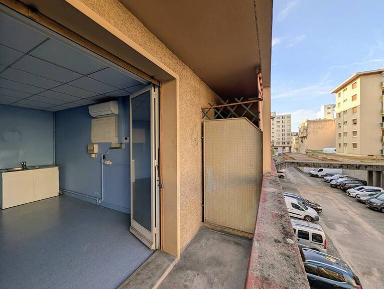 Comparet immobilier 61406409j - Attribut alt par défaut.