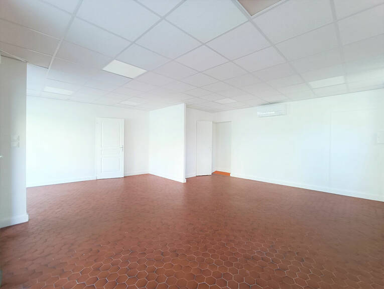 Comparet immobilier 52481859b - Attribut alt par défaut.