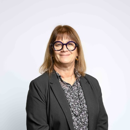 Comparet immobilier cathy assistante aix - Attribut alt par défaut.